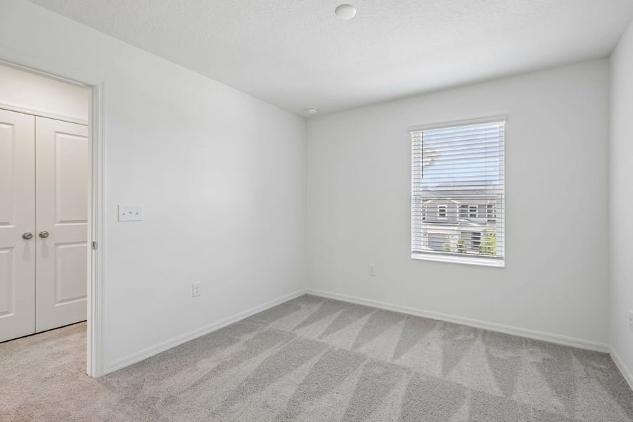 Spacious, unfurnished interior of a new home in Reserve at Forest Lake Townhomes, Lake Wales (Image 16).