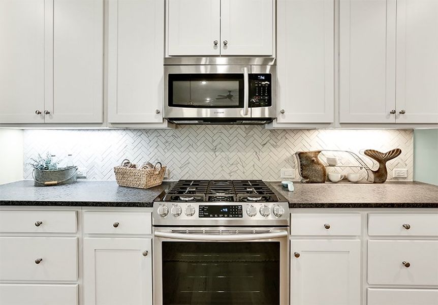 Cooper's Bay, Kitchen