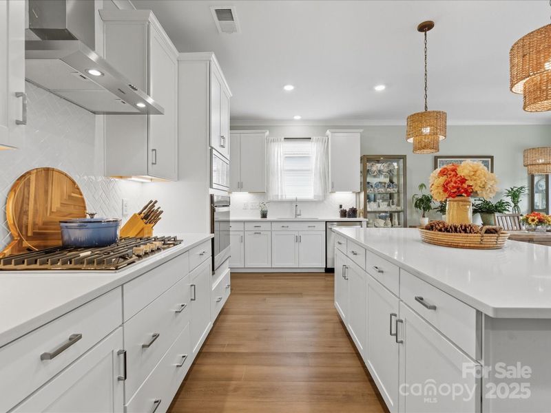 Beautiful Quartz Countertops :) Beautiful Quartz Countertops :)