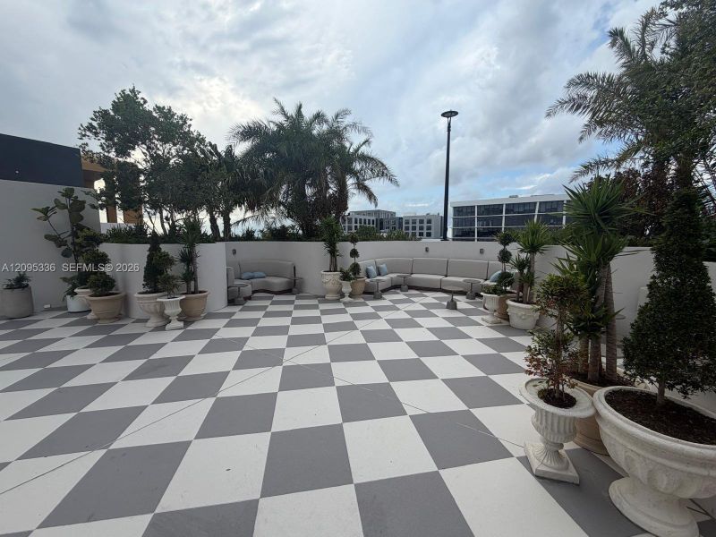 Community amenities in , Miami (Image 35).