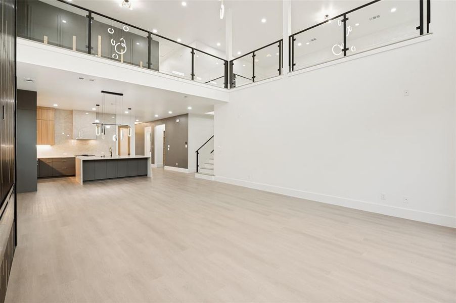 Spacious, unfurnished interior of a new home in , Frisco (Image 19).