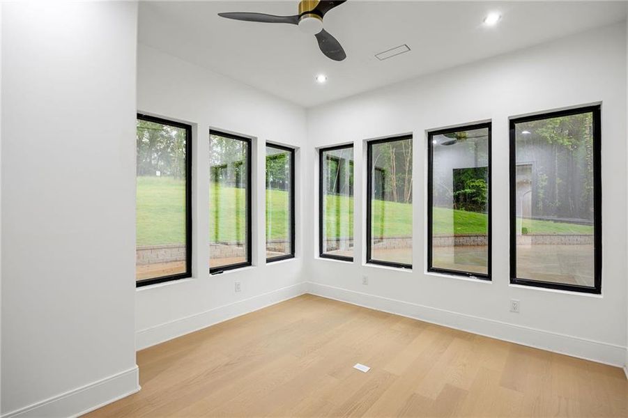 Spacious, unfurnished interior of a new home in , Alpharetta (Image 44).