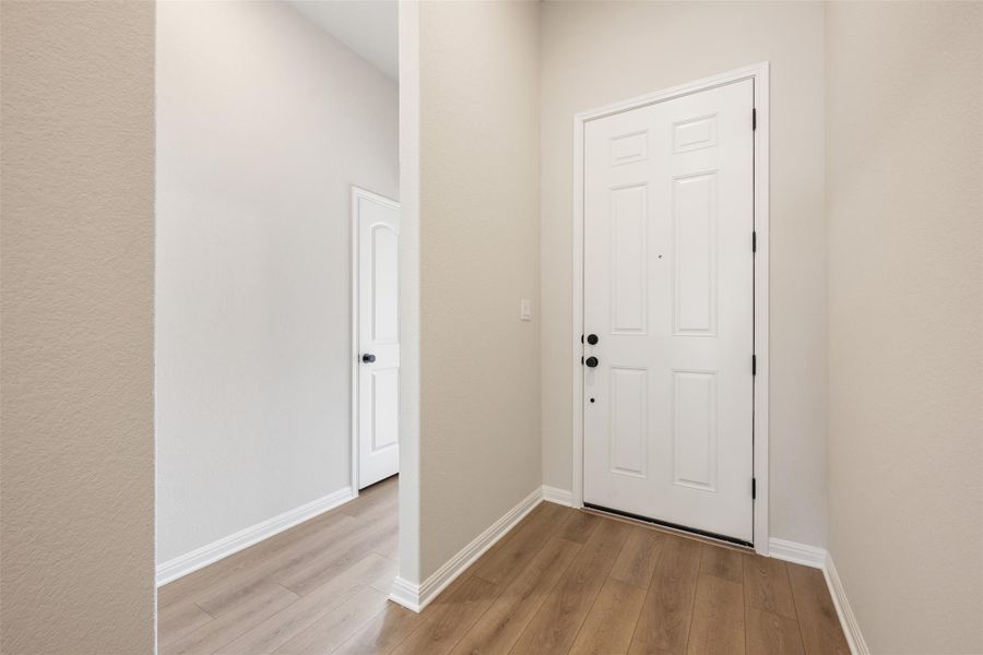 Representative images and renderings are for illustrative purposes. Actual structural options and design finishes of home may vary. Representative images and renderings are for illustrative purposes. Actual structural options and design finishes of home may vary.