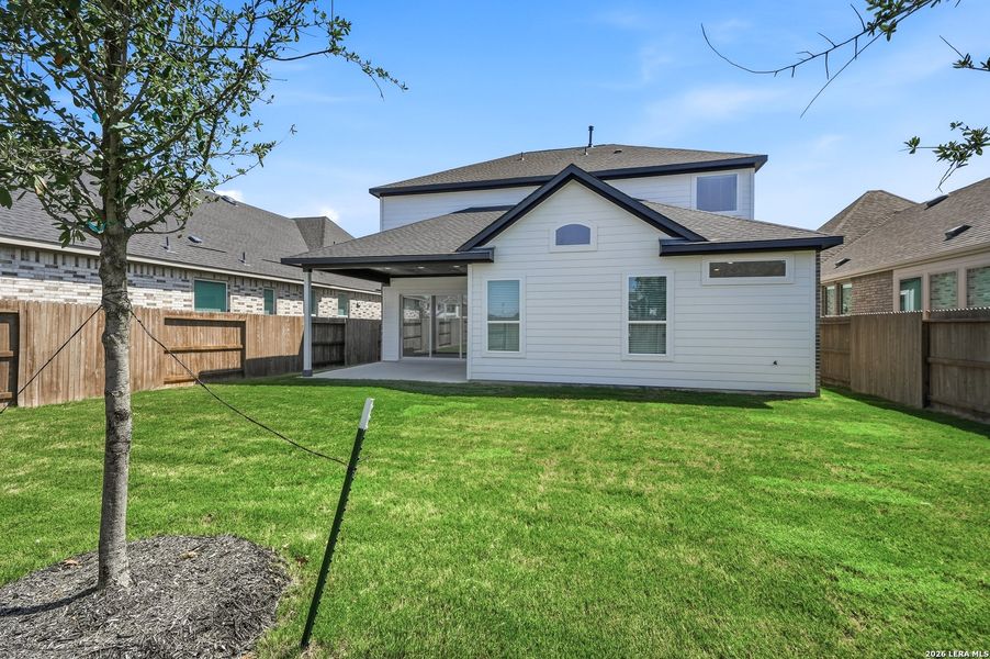 Exterior details and patio area of a home in Prominence Urban, San Antonio (Image 26).