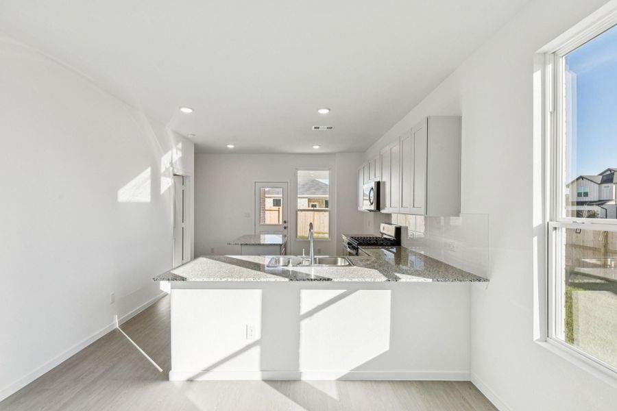 Furnished interior view inside a new home in Montgomery Bend, Montgomery (Image 9).