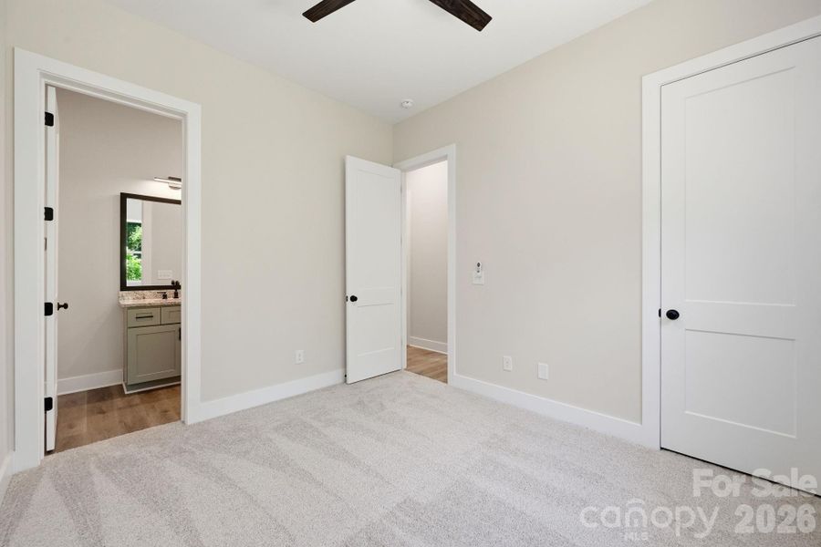 Spacious, unfurnished interior of a new home in , Concord (Image 10).