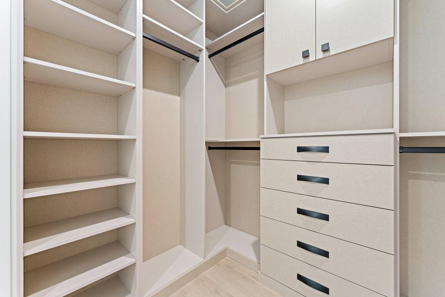 052-220LakeShoreDr-1219-WestPalmBeach-SM