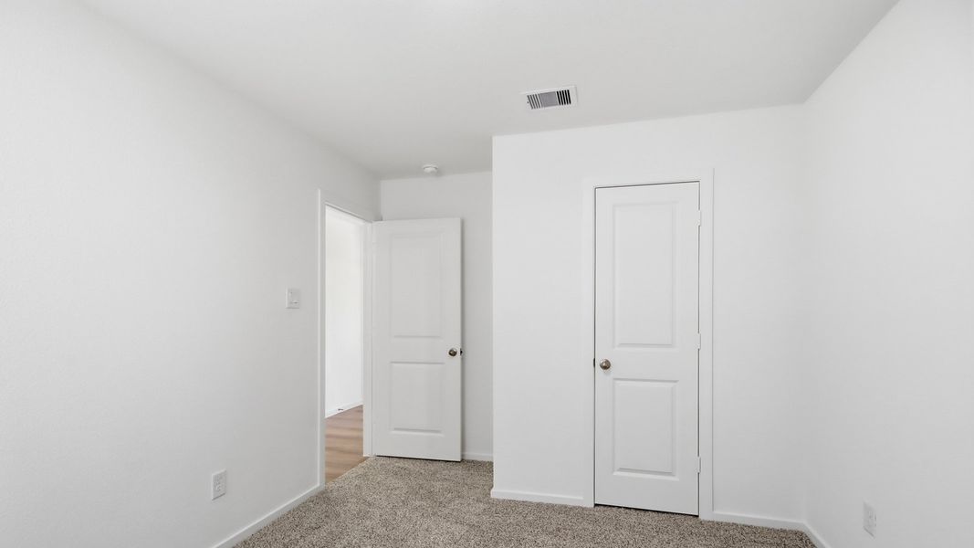 Spacious, unfurnished interior of a new home in Maple Woods, Hockley (Image 14).