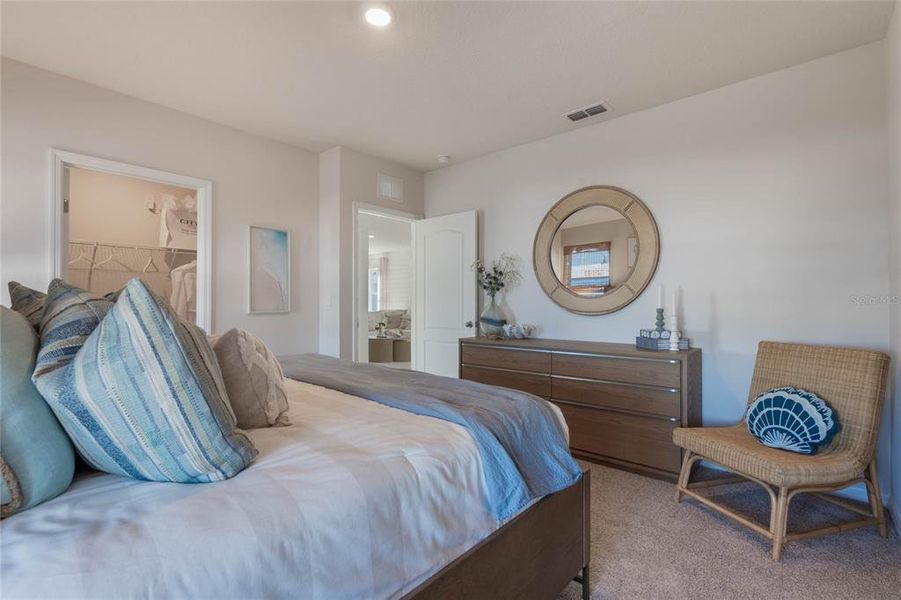 Furnished interior view inside a new home in Magnolia Pointe, Umatilla (Image 6).