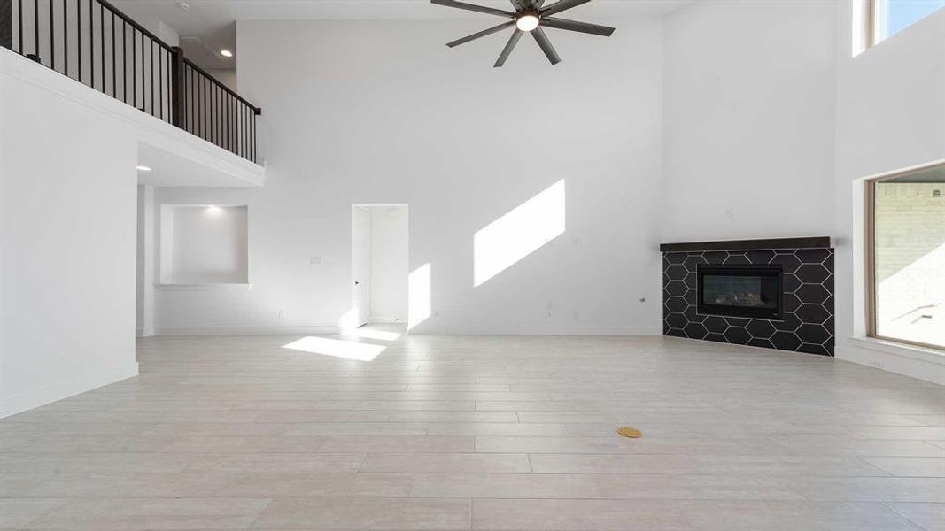 Spacious, unfurnished interior of a new home in Ventana 70', Fort Worth (Image 17).