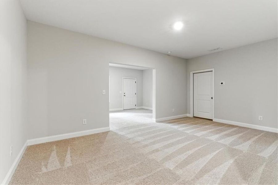 Spacious, unfurnished interior of a new home in Stratford at NatureWalk, Dallas (Image 38). Spacious, unfurnished interior of a new home in Stratford at NatureWalk, Dallas (Image 38).