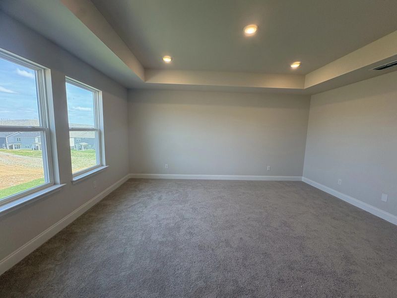 Spacious, unfurnished interior of a new home in Cades Bluff, Lebanon (Image 13).