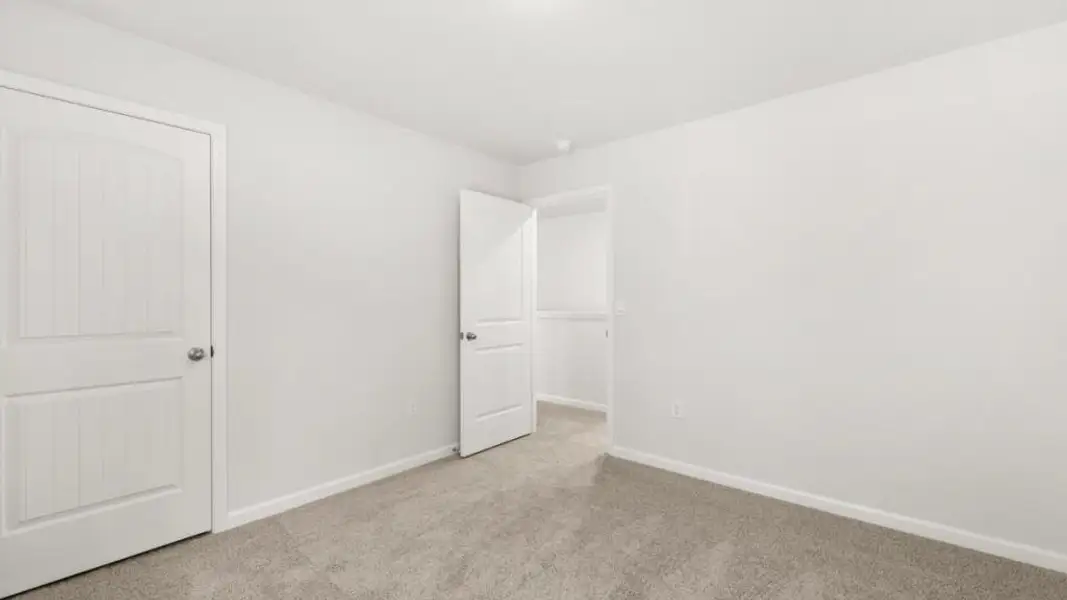 Spacious, unfurnished interior of a new home in Liberty Crossing, Braselton (Image 16).