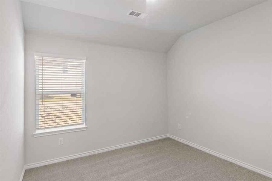 Spacious, unfurnished interior of a new home in Retreat at Fossil Creek, Fort Worth (Image 15). Spacious, unfurnished interior of a new home in Retreat at Fossil Creek, Fort Worth (Image 15).