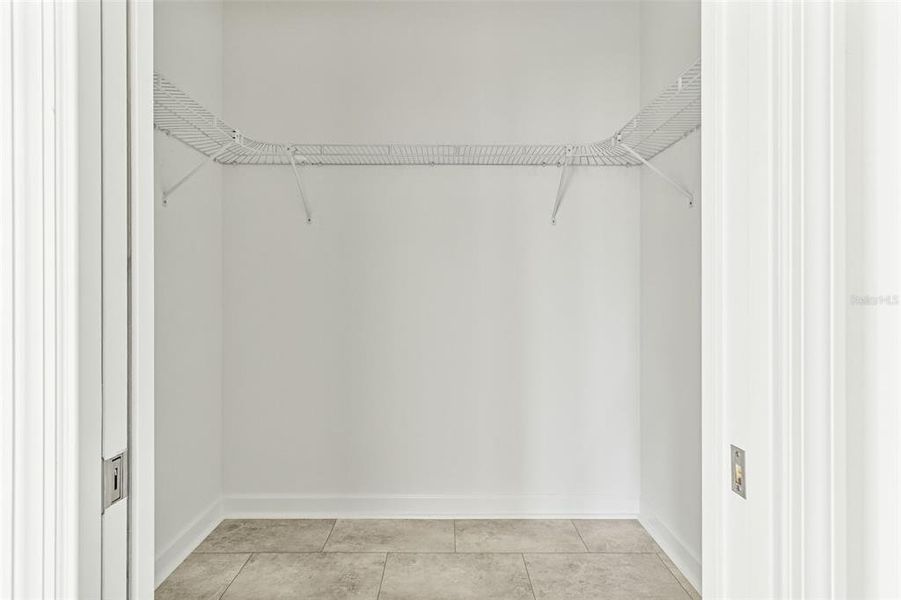Spacious, unfurnished interior of a new home in , Port Charlotte (Image 21).