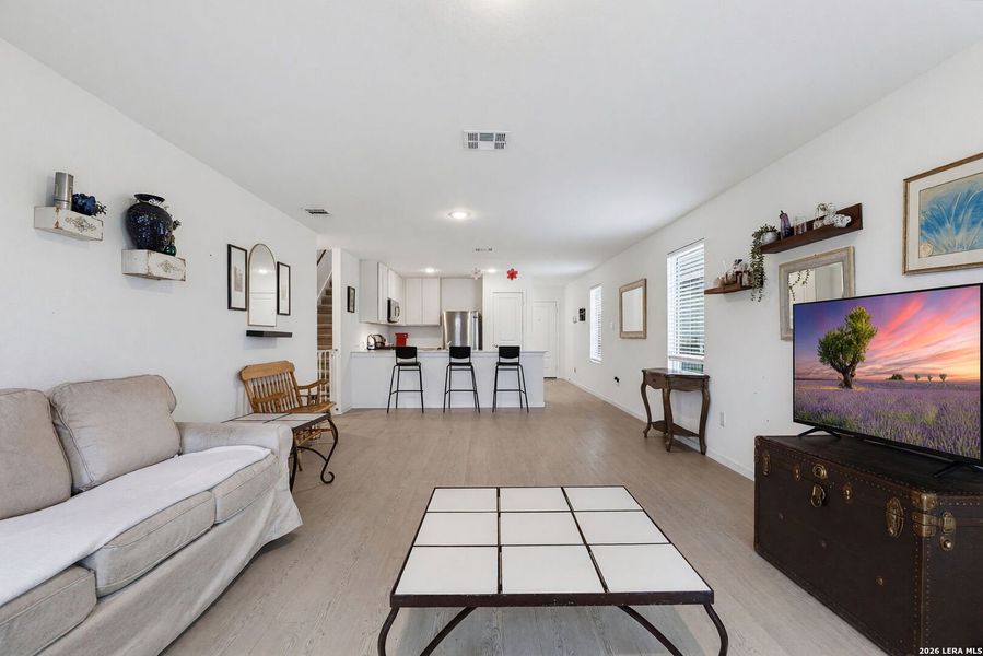 Furnished interior view inside a new home in Steelwood Trails, New Braunfels (Image 7).