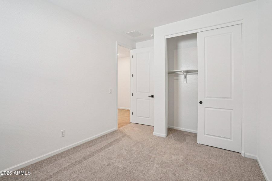 23-web-or-mls-W Camden Ave-S0703-023