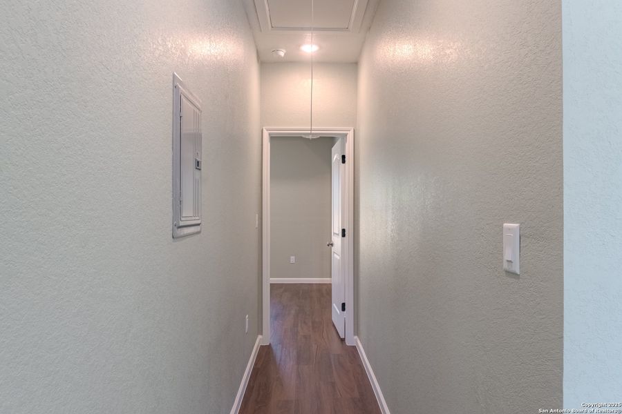 Spacious, unfurnished interior of a new home in , San Antonio (Image 20).