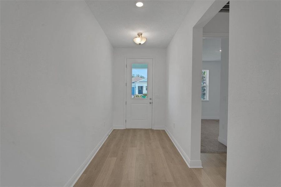 Spacious, unfurnished interior of a new home in Green Key Village, Lady Lake (Image 20). Spacious, unfurnished interior of a new home in Green Key Village, Lady Lake (Image 20).