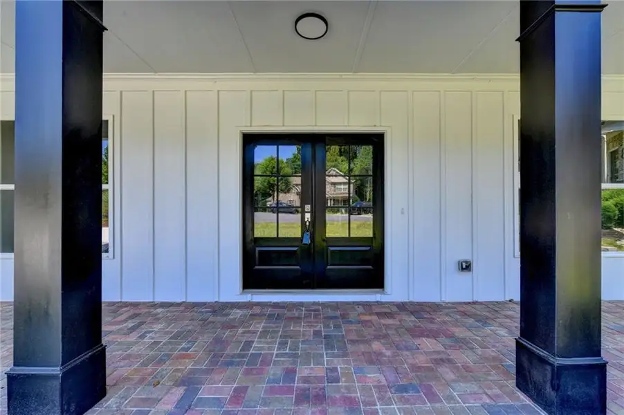 Exterior details and patio area of a home in , Gainesville (Image 3).