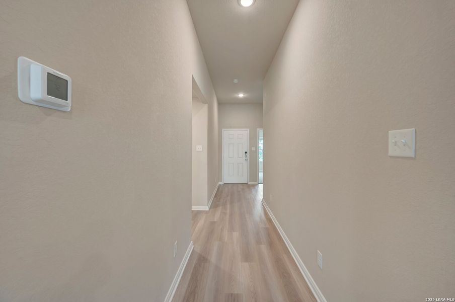 Spacious, unfurnished interior of a new home in Greenspoint Heights, Seguin (Image 38).