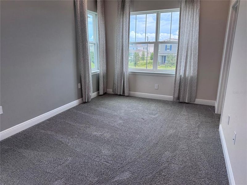 Spacious, unfurnished interior of a new home in Hamlin Ridge, Winter Garden (Image 19).