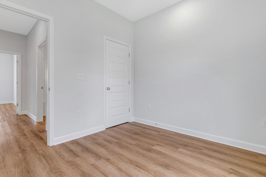 Spacious, unfurnished interior of a new home in , Crestview (Image 17).