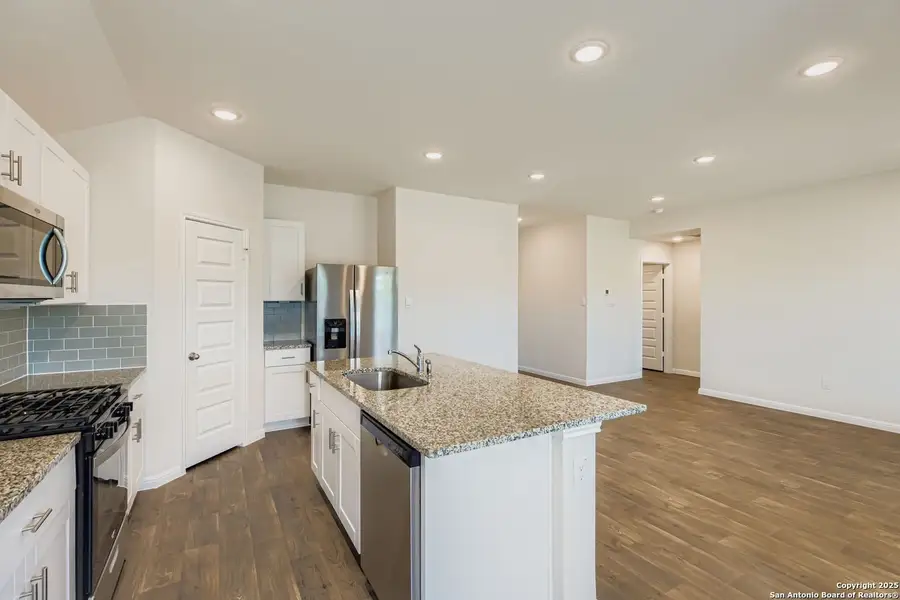 Furnished interior view inside a new home in , New Braunfels (Image 6). Furnished interior view inside a new home in , New Braunfels (Image 6).