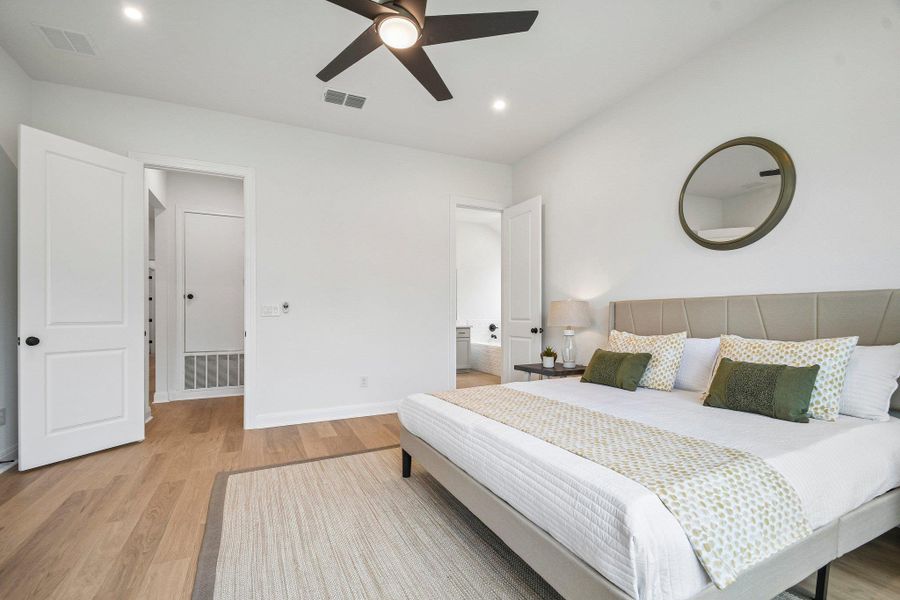 Furnished interior view inside a new home in Persimmon, Buda (Image 9). Furnished interior view inside a new home in Persimmon, Buda (Image 9).