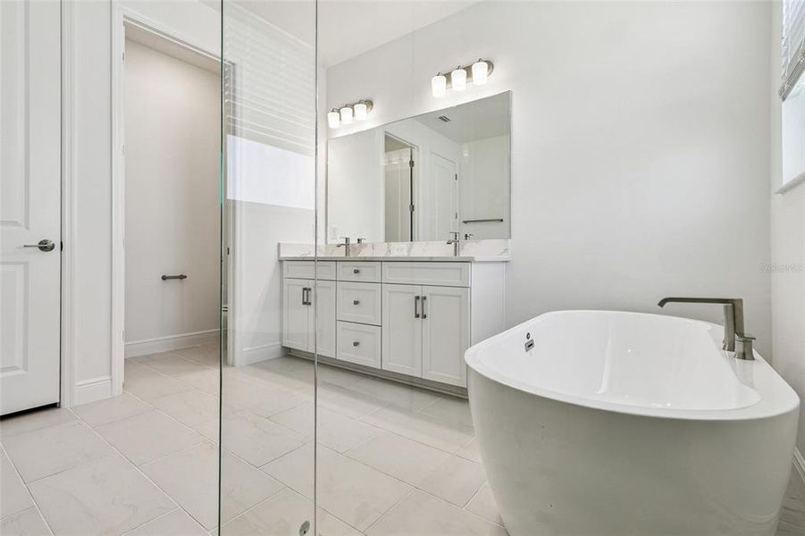 Furnished interior view inside a new home in Hawkstone, Sarasota (Image 11). Furnished interior view inside a new home in Hawkstone, Sarasota (Image 11).