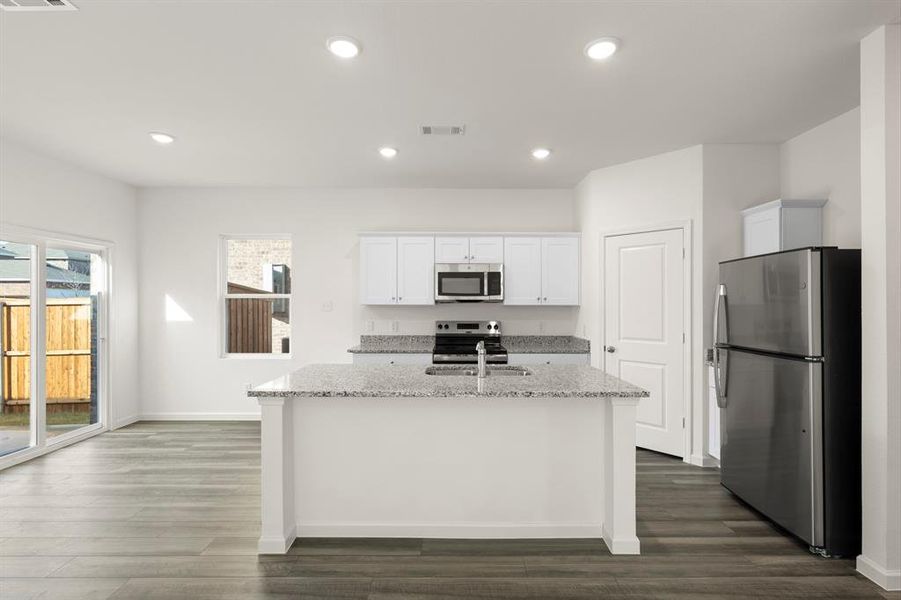 10. 3216 Dillonwood - Kitchen