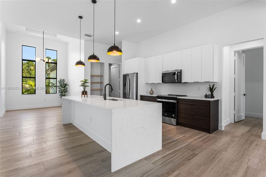 Beautiful Bright Open Kitchen Beautiful Bright Open Kitchen