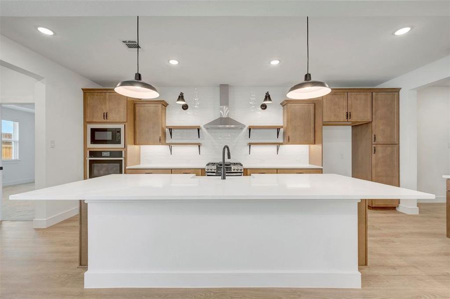 Furnished interior view inside a new home in Timberbrook, Justin (Image 11).