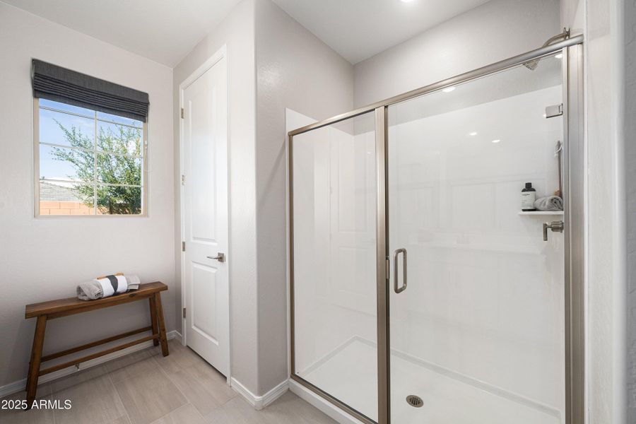 16-22808-E-Round-Up-Way-16 16-22808-E-Round-Up-Way-16