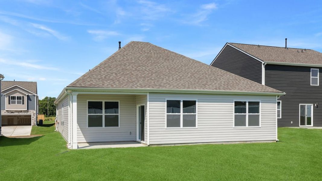 Representative exterior details of a home built from the Aria by D.R. Horton in Rocky River Ridge, Anderson (Image 4).