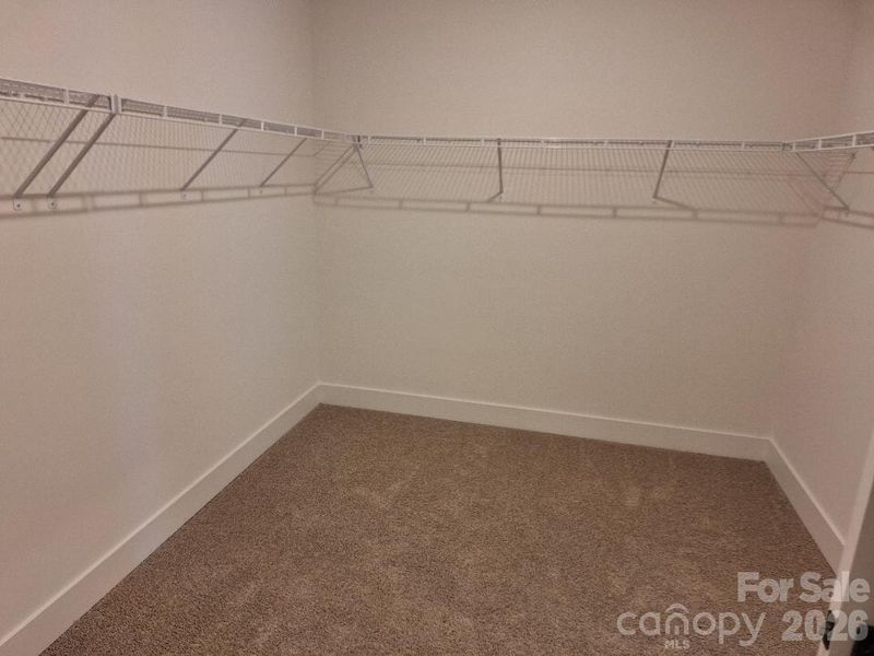 Spacious, unfurnished interior of a new home in Cardiff Glyn, Catawba (Image 22).