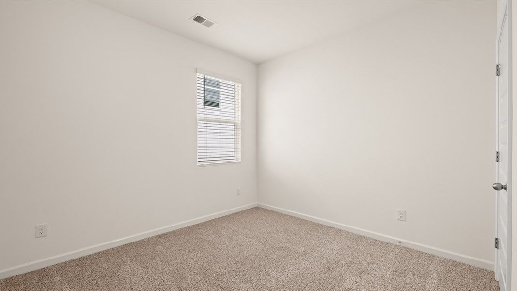 Spacious, unfurnished interior of a new home in The Abbey at Trolley Run Station, Aiken (Image 16).