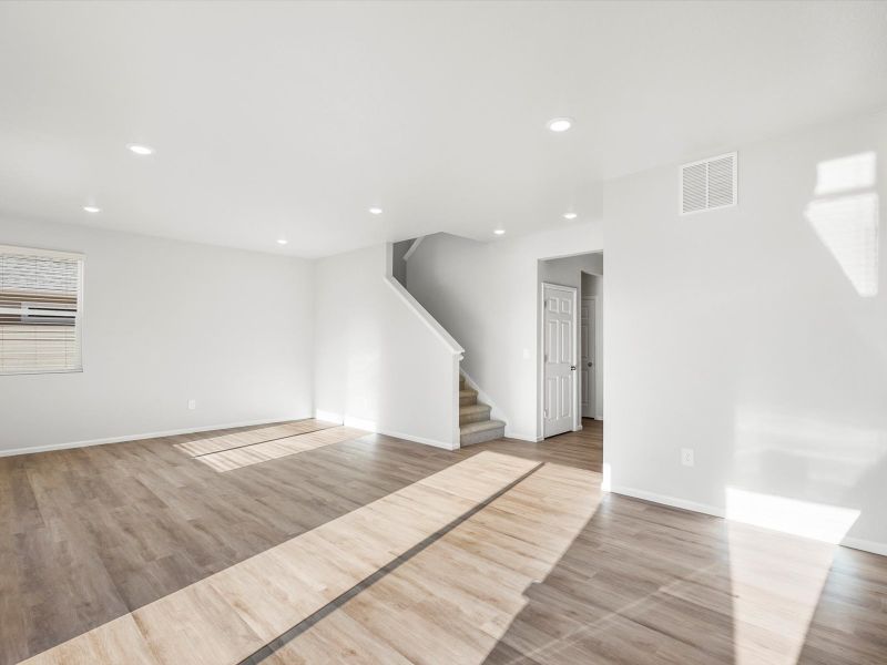 Spacious, unfurnished interior of a new home in Poudre Heights: The Lakes Collection, Windsor (Image 9).