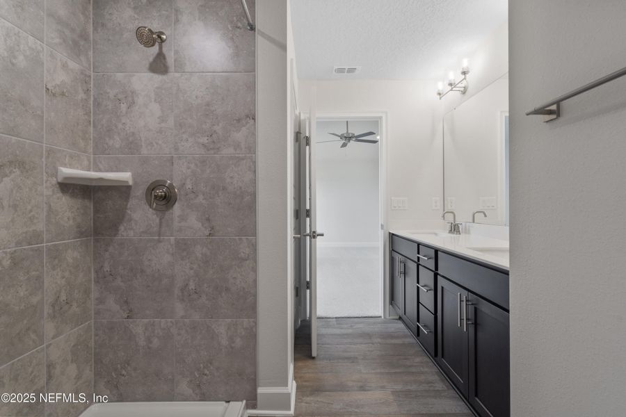 Furnished interior view inside a new home in Shadow Crest at Rolling Hills, Green Cove Springs (Image 9). Furnished interior view inside a new home in Shadow Crest at Rolling Hills, Green Cove Springs (Image 9).