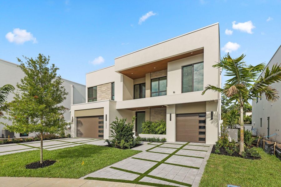 Aspen Model Exterior