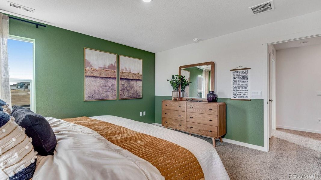 Furnished interior view inside a new home in Prairie Song, Windsor (Image 34).