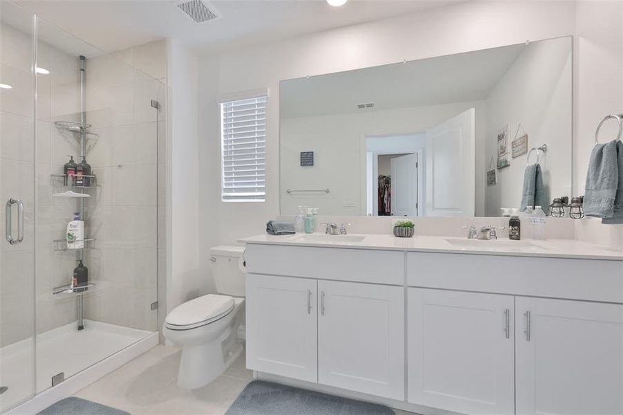 Furnished interior view inside a new home in , Ruskin (Image 15).