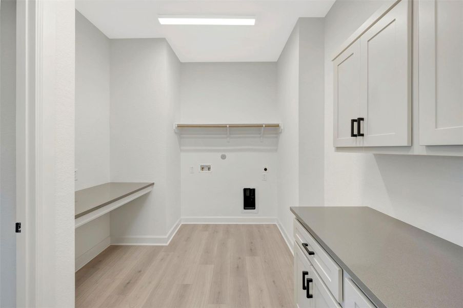 Furnished interior view inside a new home in Kresston, Magnolia (Image 3).