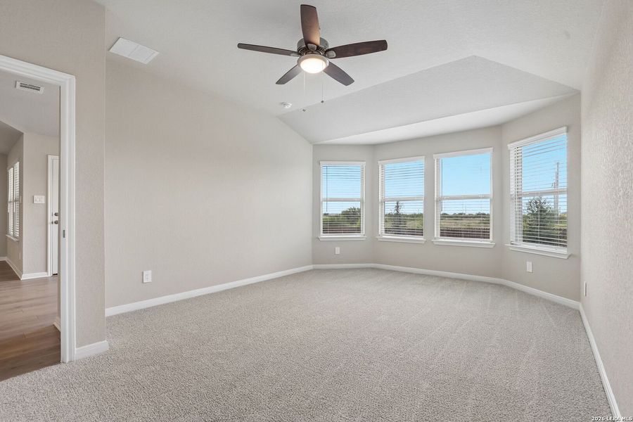 Spacious, unfurnished interior of a new home in Catalina, Converse (Image 44). Spacious, unfurnished interior of a new home in Catalina, Converse (Image 44).