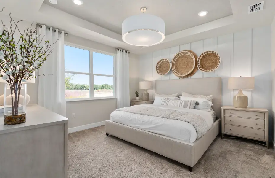 Representative furnished interior of a home built from the Crestmere by Pulte Homes in Highland Pines, Leesburg (Image 5).