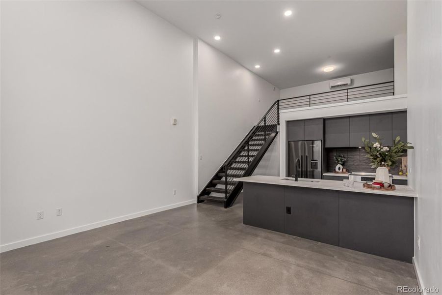 Spacious, unfurnished interior of a new home in , Denver (Image 19).