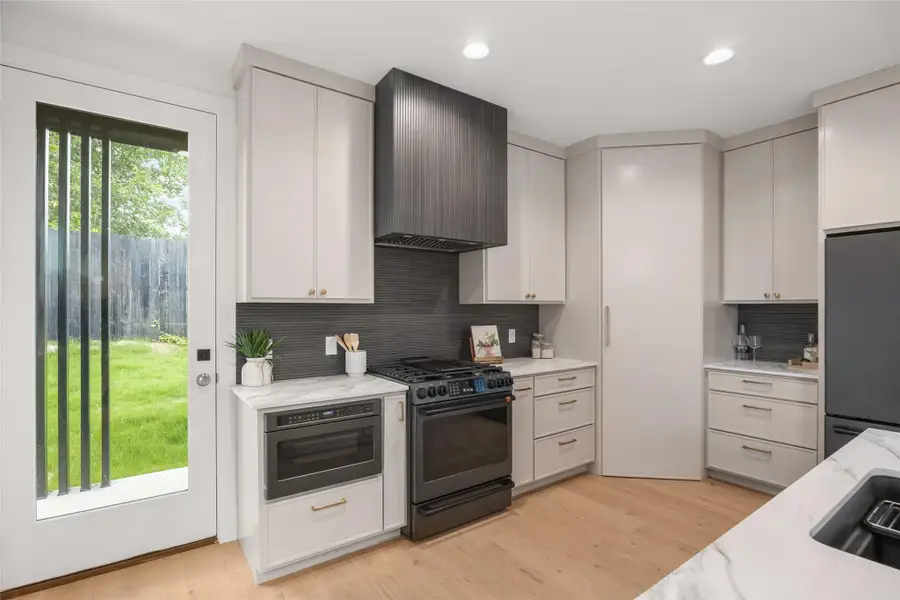 Furnished interior view inside a new home in , Austin (Image 34).
