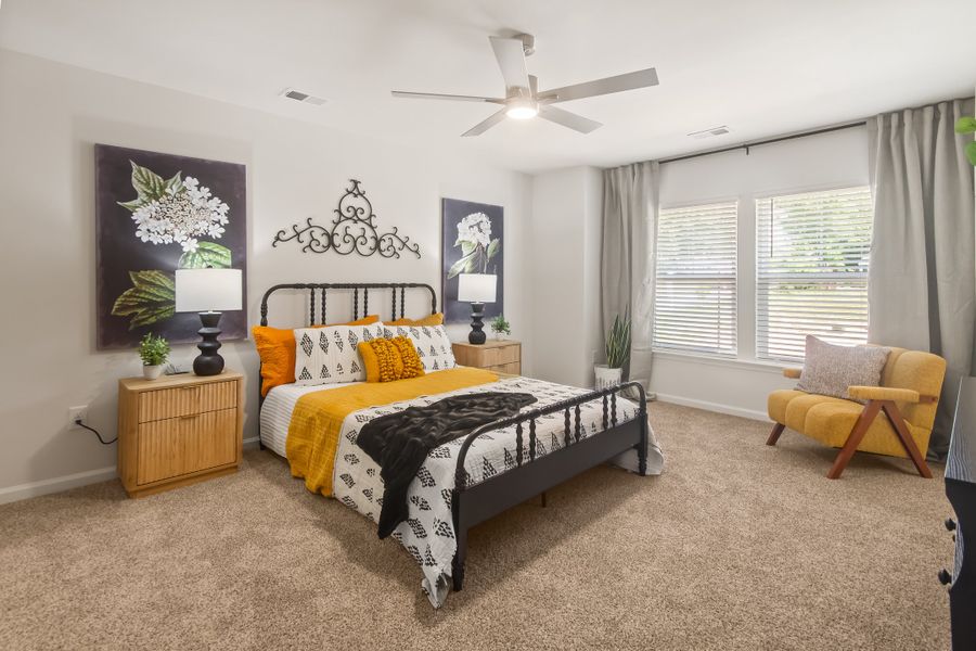 Representative furnished interior of a home built from the Haven by Veranda Homes in Pinehaven, Laurens (Image 16).
