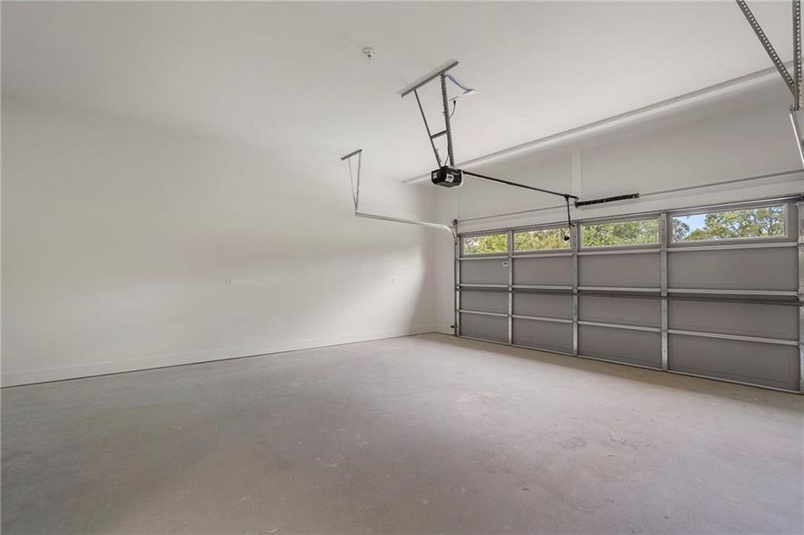 Spacious, unfurnished interior of a new home in , Hiram (Image 20).