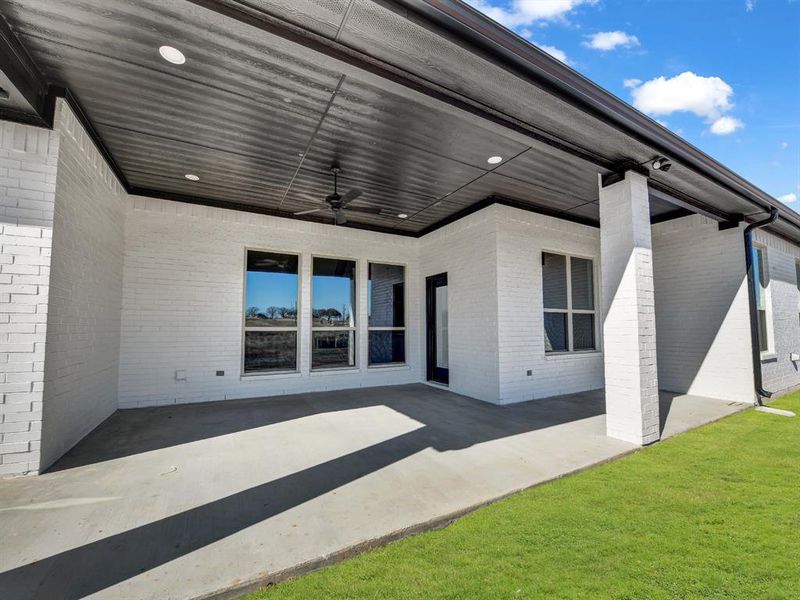 View of patio / terrace featuring ceiling fan